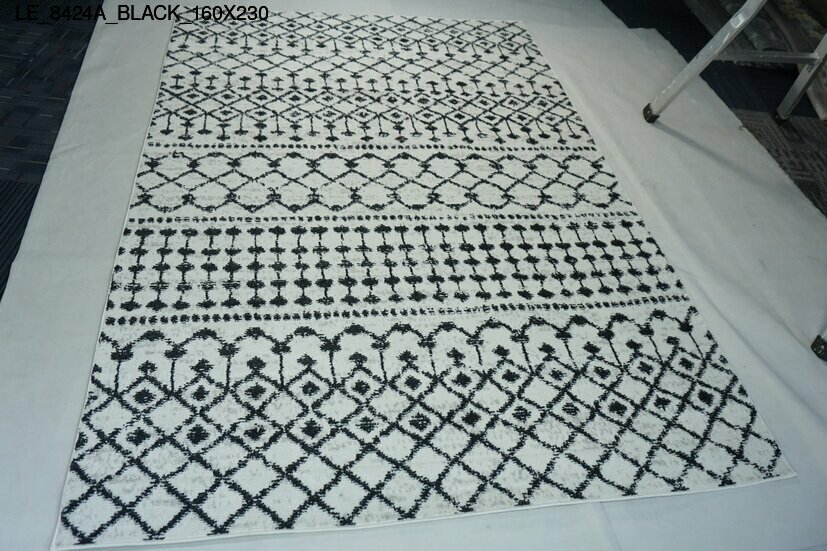 le_8424a_black_160x230