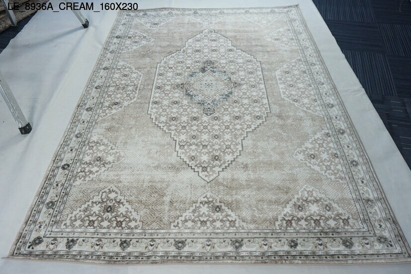 le_8936a_cream_160x230